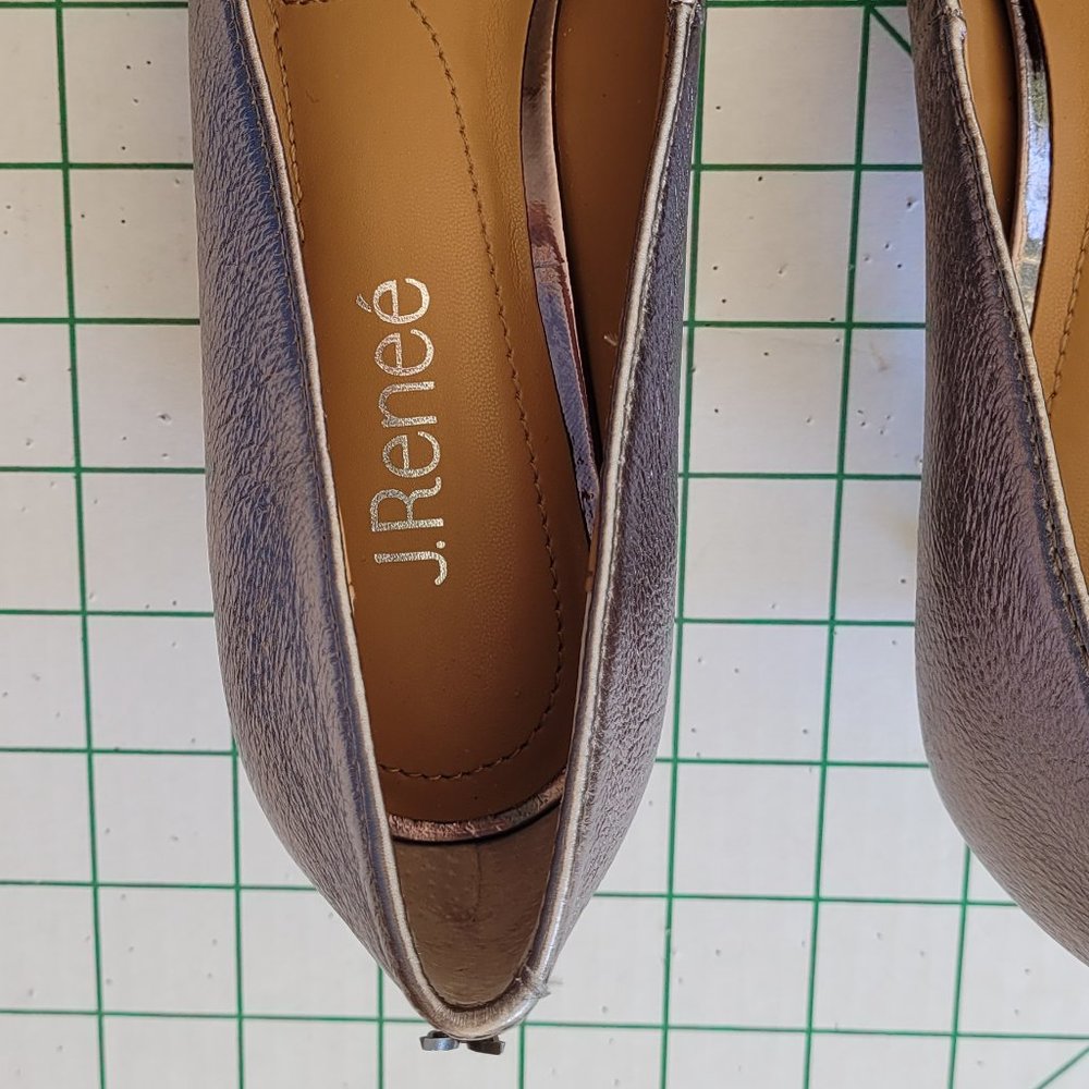 J. Reneé Metallic Pointed Toe pumps - Picture 3 of 14